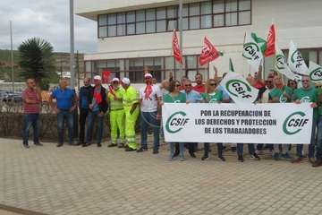 Protesta de los trabajadores del Ayuntamiento de Telde/TA.